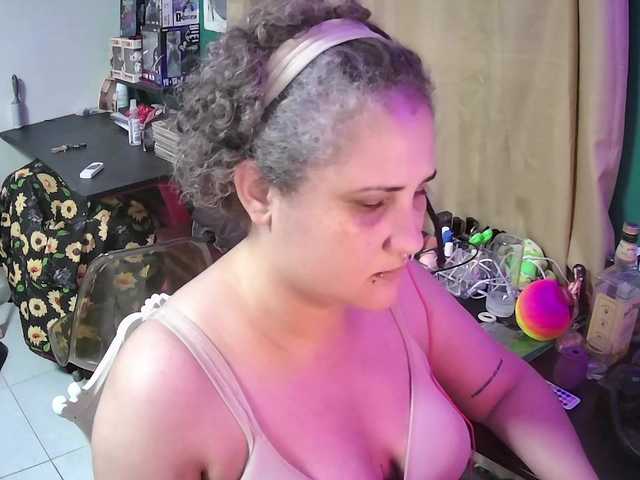 lolalicious758 live cam on BongaCams