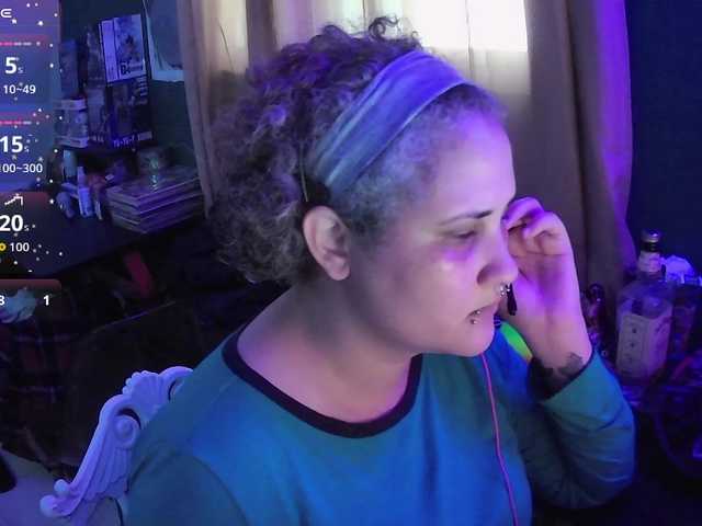 lolalicious758 live cam on BongaCams
