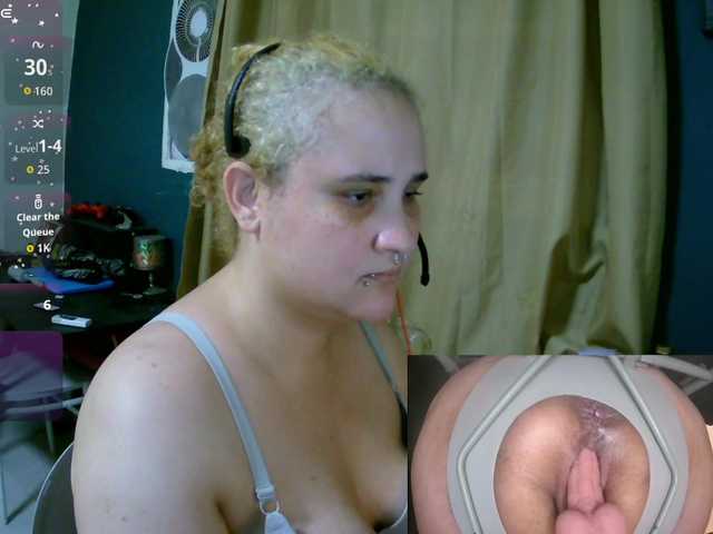 lolalicious758 live cam on BongaCams