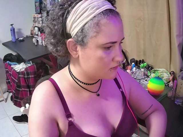 lolalicious758 live cam on BongaCams