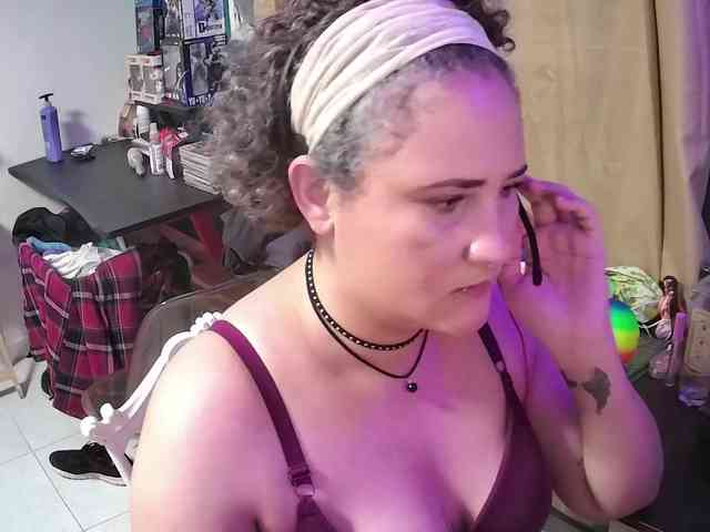 lolalicious758 webcam