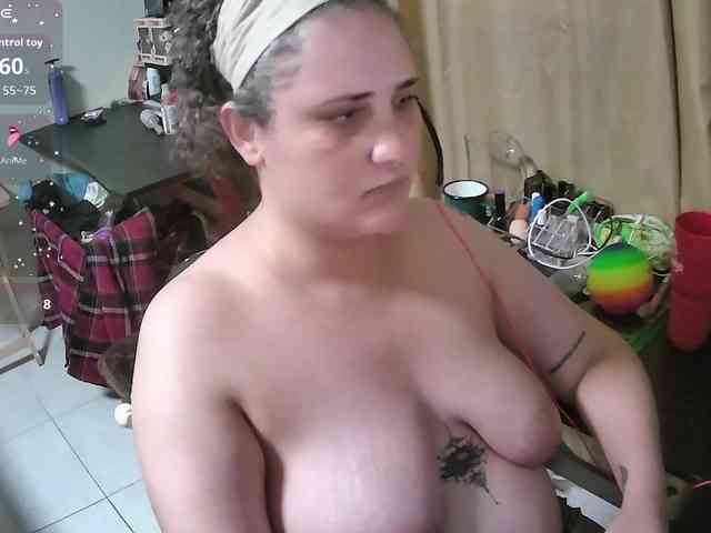 lolalicious758 webcam