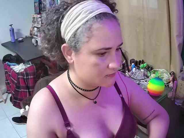 lolalicious758 webcam