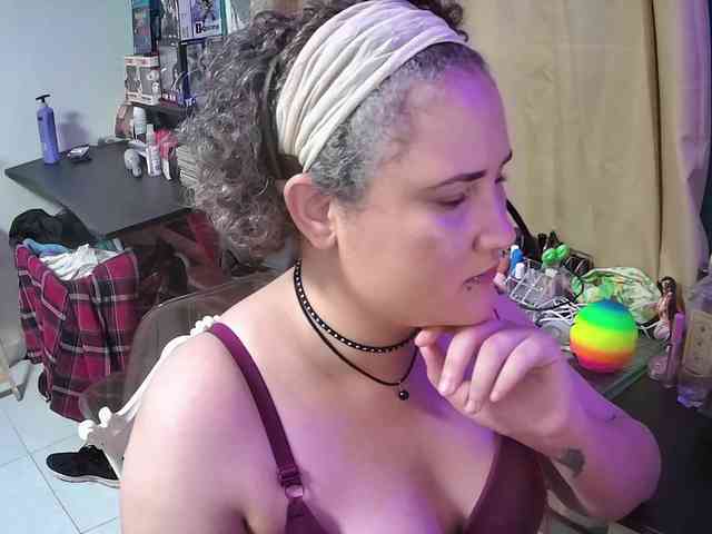 lolalicious758 webcam