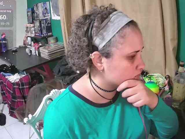 lolalicious758 webcam