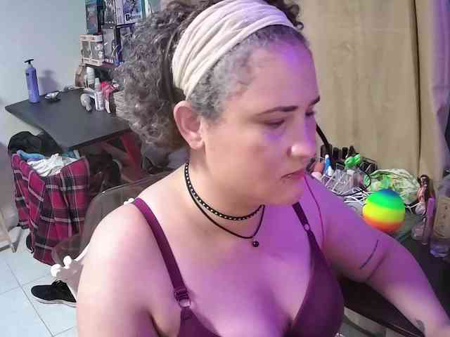 lolalicious758 webcam