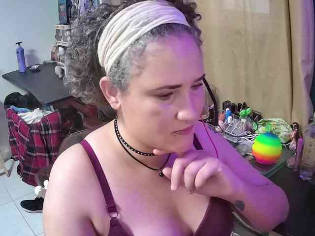 lolalicious758 webcam