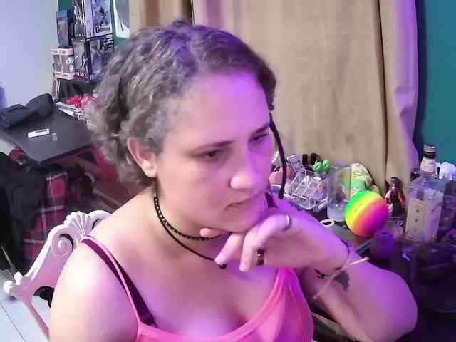 lolalicious758 webcam