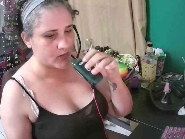 lolalicious758 webcam
