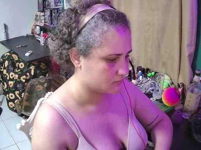 lolalicious758 webcam