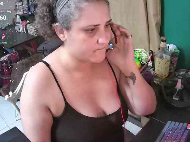 lolalicious758 webcam