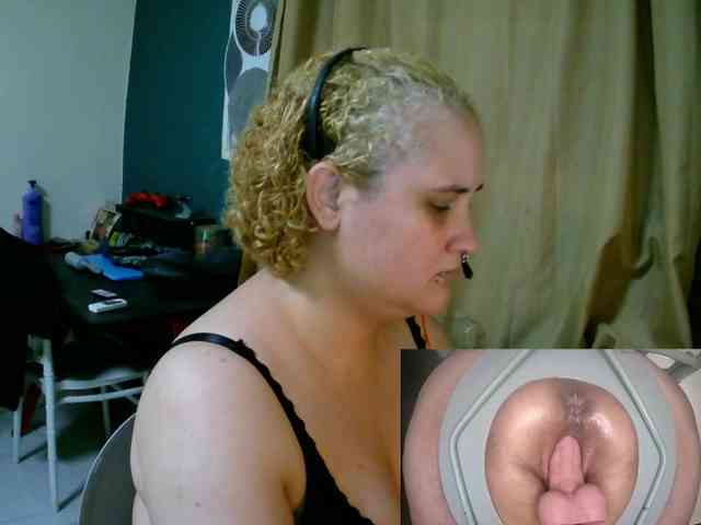 Lolalicious758's cam show statistics and live stream