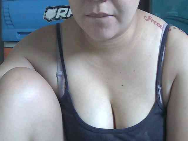 ryessi4u Live Webcam on BongaCams
