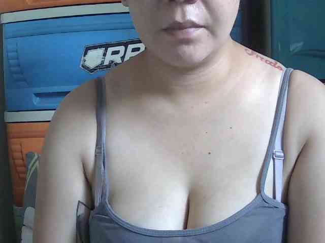 ryessi4u webcam