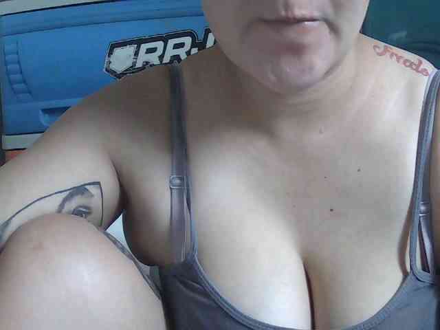 ryessi4u webcam