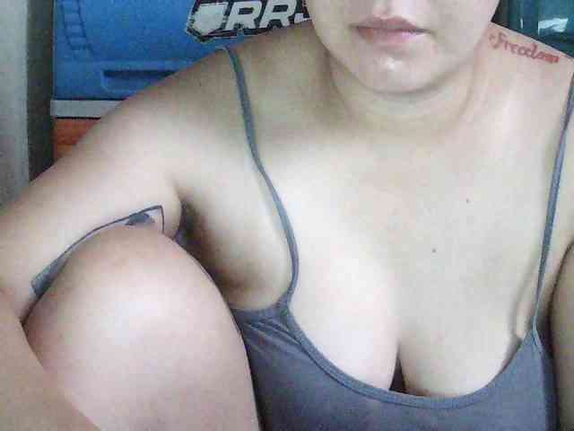 ryessi4u webcam