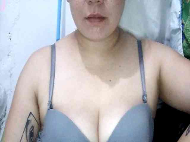 ryessi4u webcam