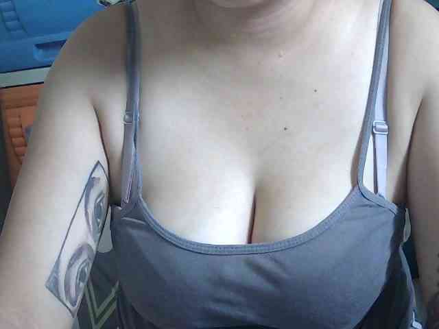 ryessi4u webcam
