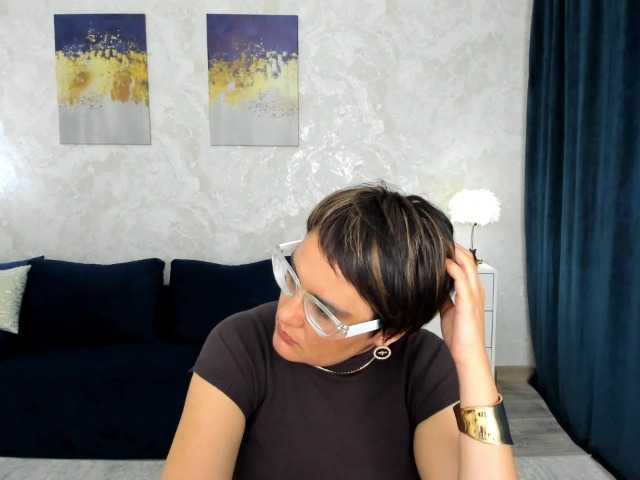 MayaNoir live cam on BongaCams