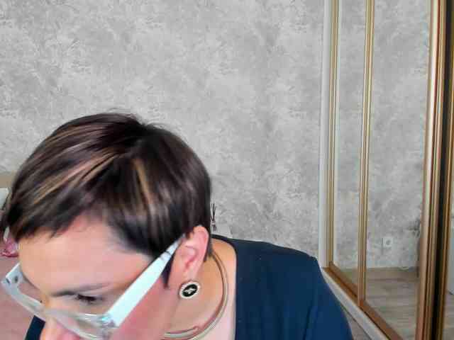 MayaNoir webcam