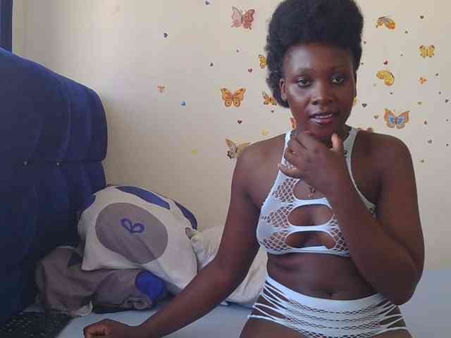 SweetCoochie22 webcam
