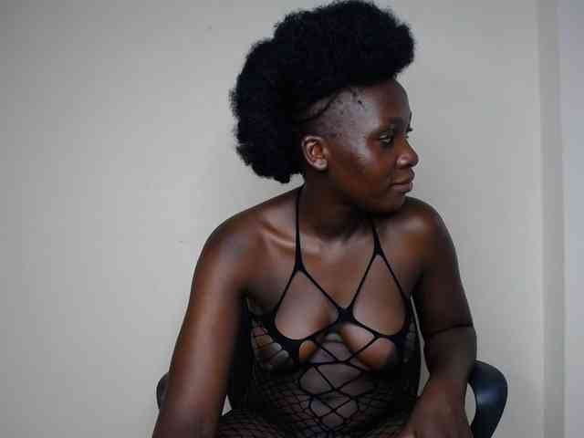 SweetCoochie22 webcam