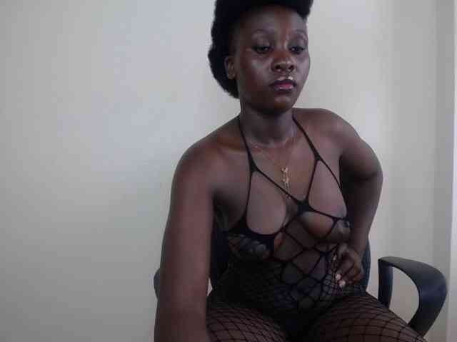 SweetCoochie22 webcam