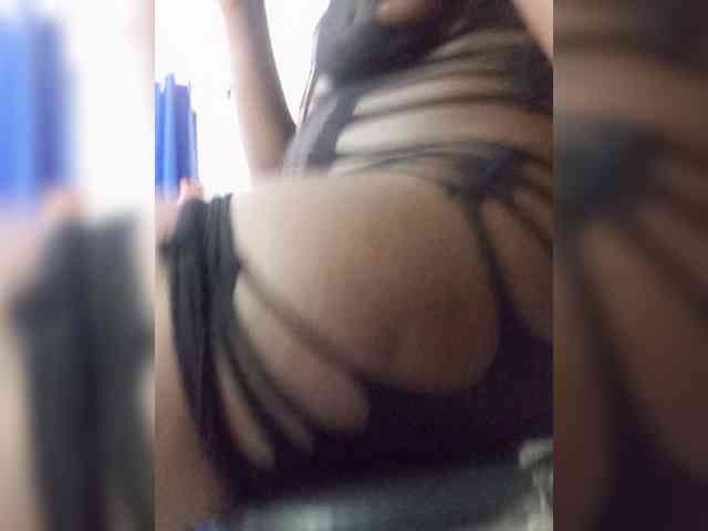 SweetCoochie22 webcam