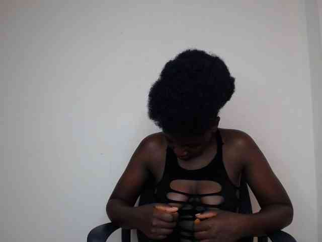SweetCoochie22 webcam