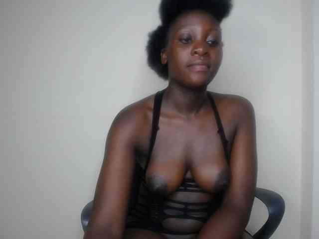 SweetCoochie22 webcam