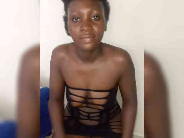 SweetCoochie22 webcam