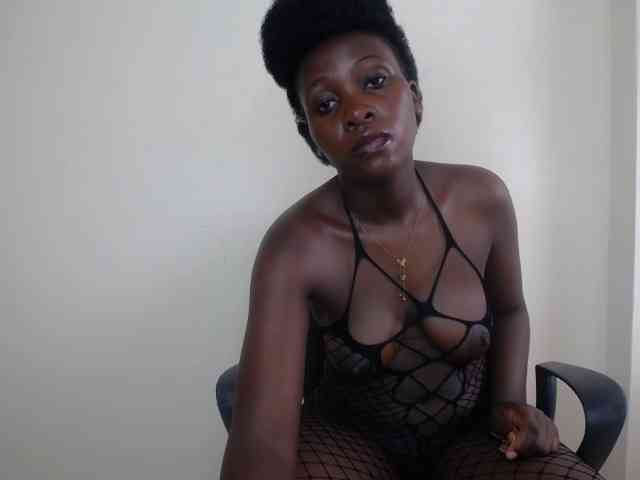 SweetCoochie22 webcam