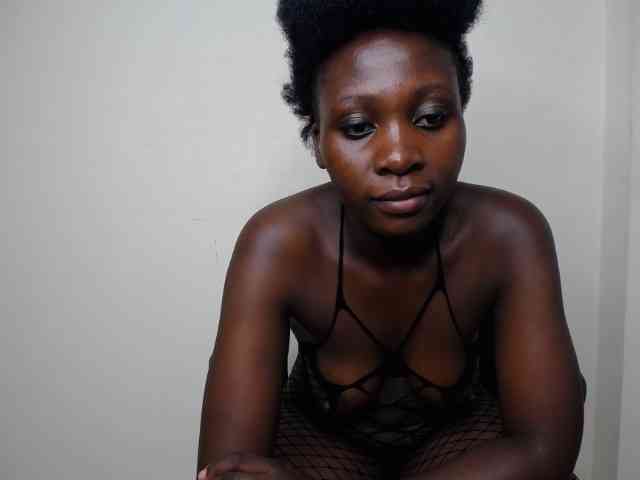 SweetCoochie22 webcam