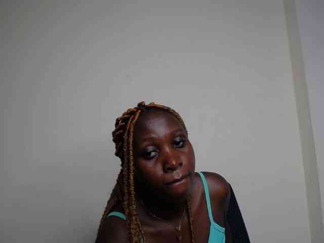 SweetCoochie22 webcam