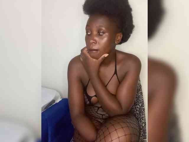 SweetCoochie22 webcam