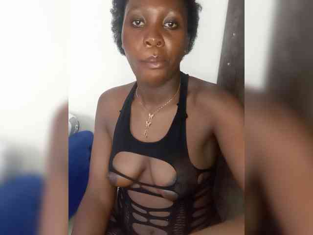 SweetCoochie22 webcam
