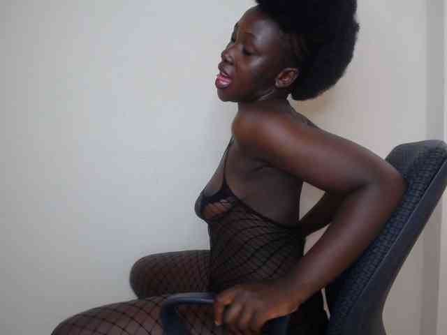 SweetCoochie22 webcam