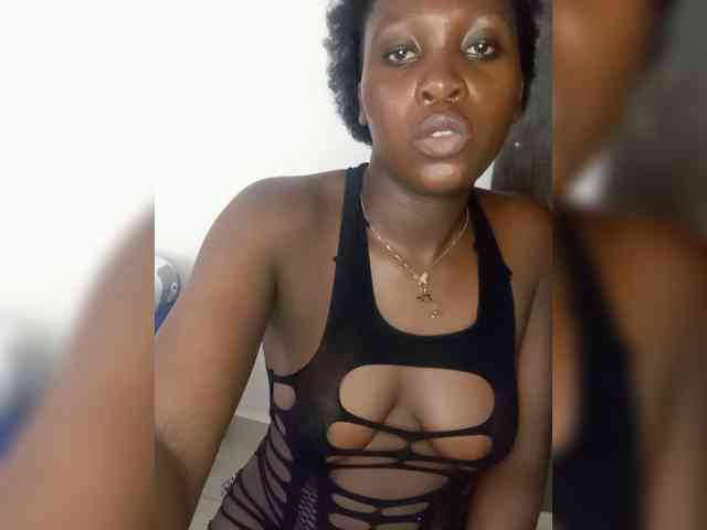 SweetCoochie22 webcam