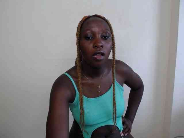 SweetCoochie22 webcam