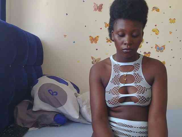 SweetCoochie22 webcam