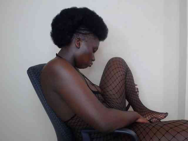 SweetCoochie22 webcam