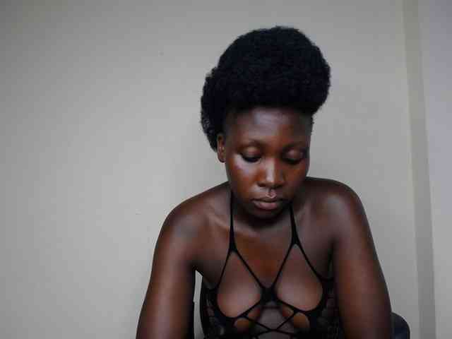SweetCoochie22 webcam