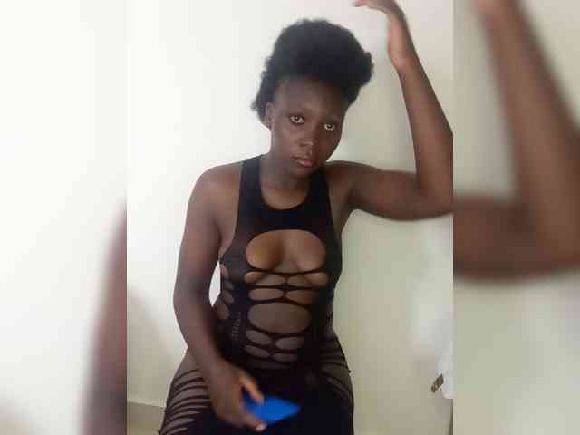 SweetCoochie22 webcam