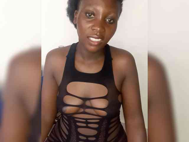 SweetCoochie22 webcam
