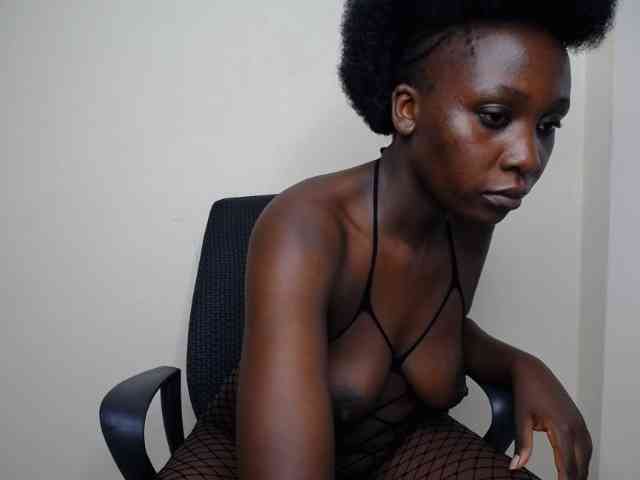 SweetCoochie22 webcam