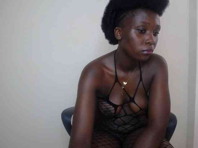 SweetCoochie22 webcam