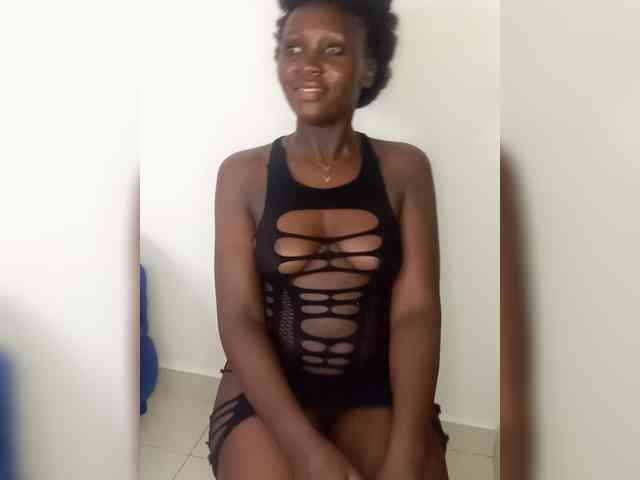 SweetCoochie22 webcam