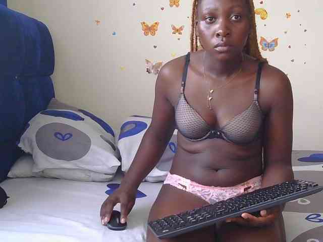 SweetCoochie22 webcam