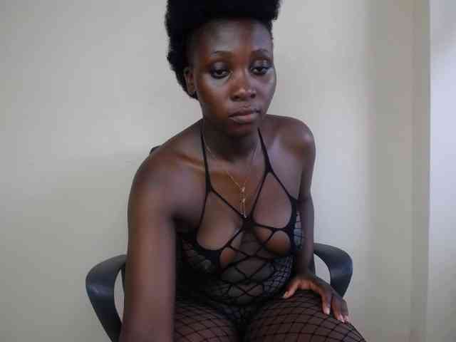 SweetCoochie22 webcam
