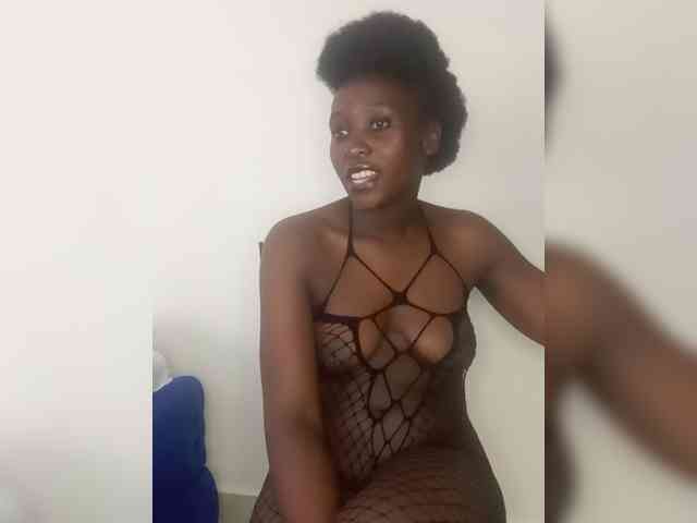 SweetCoochie22 webcam